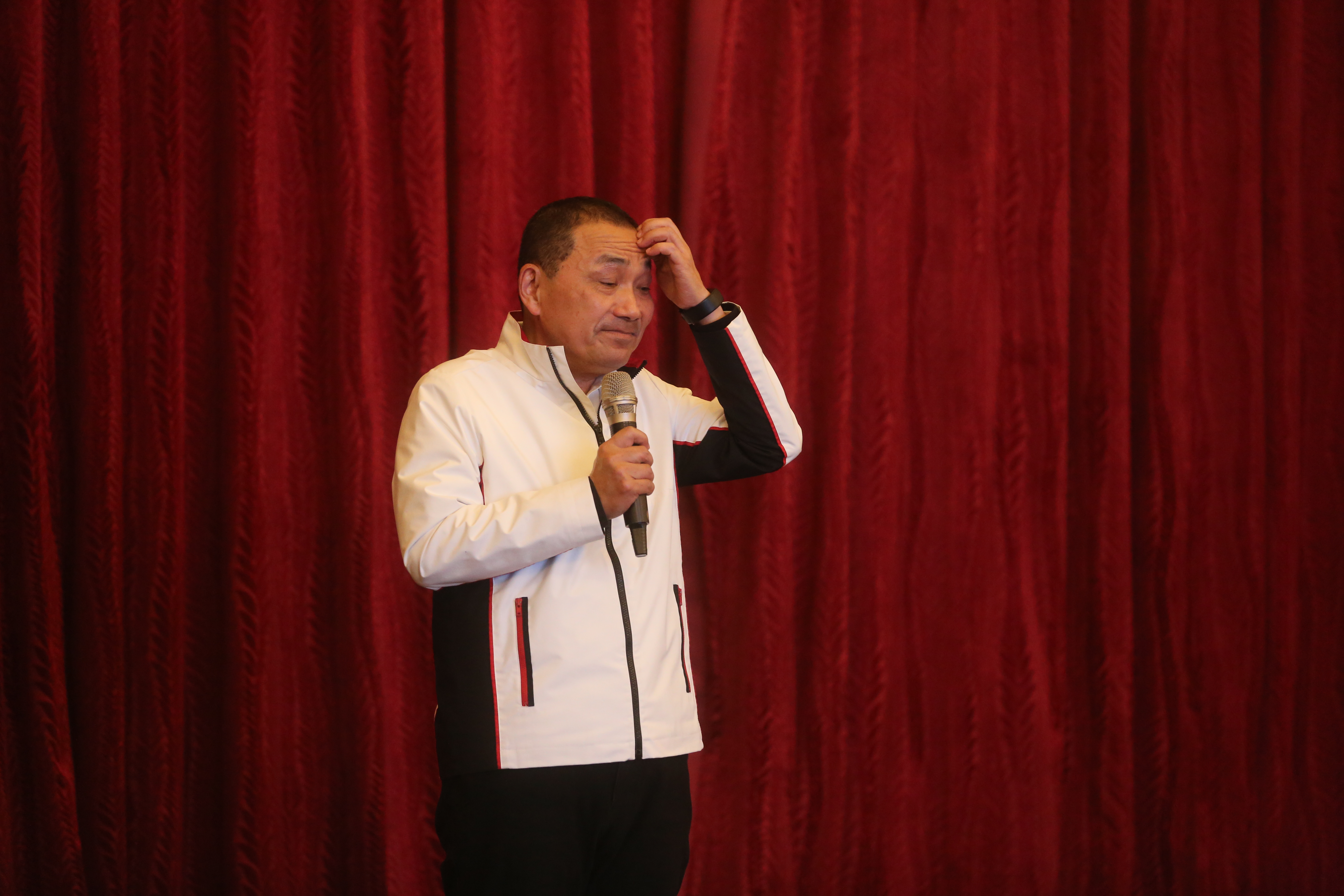 侯友宜被爆出拿500萬喬黨內初選，遭質疑違反《選罷法》。（本刊資料照）