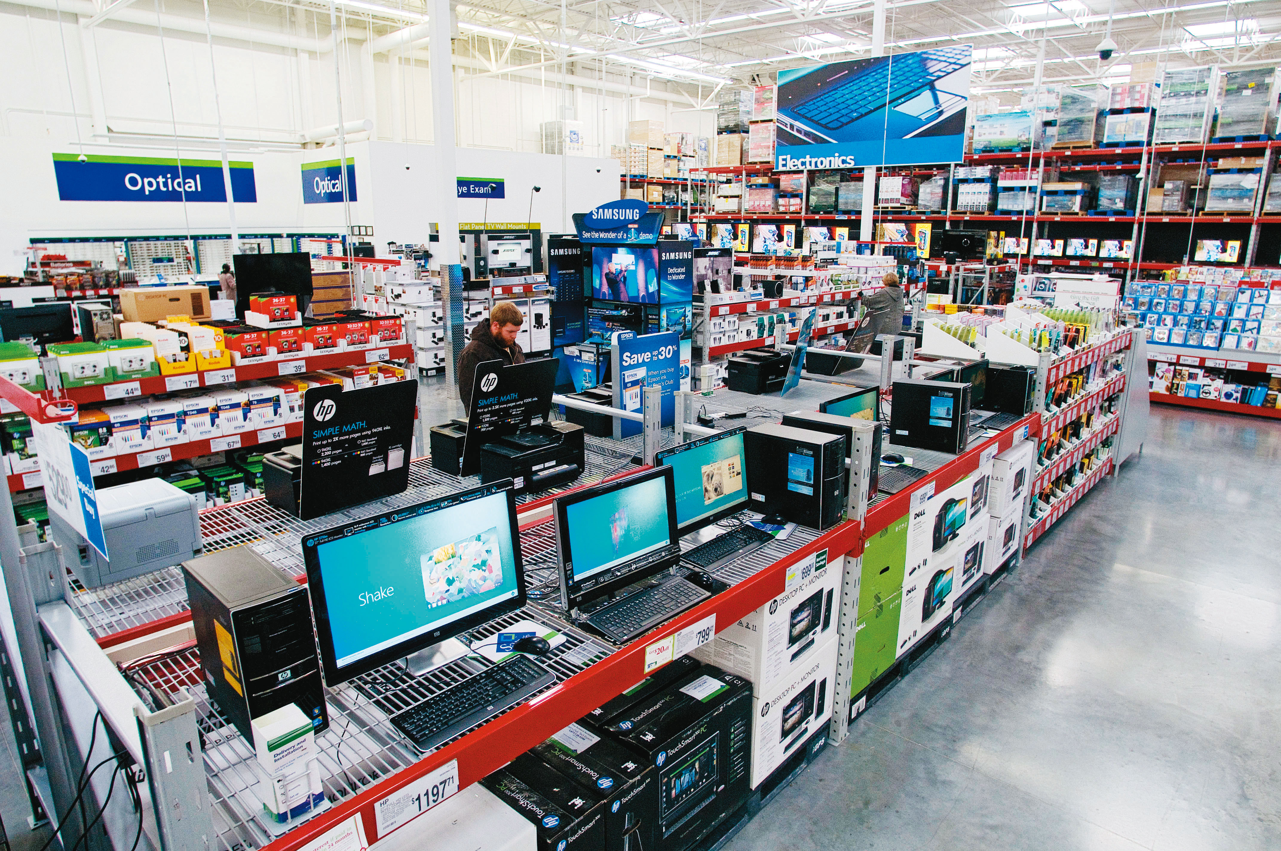 美國消費動能趨緩，整體高科技產業需求疲弱。 （圖片來源：walmart）