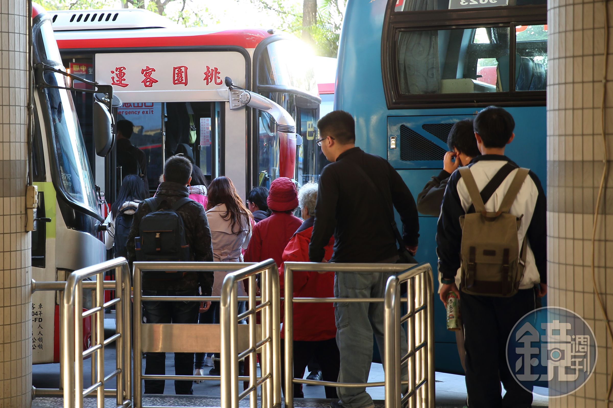 桃園傳出因客運駕駛不足,多校學生專車將受影響,市府與業者也做出回應。(示意圖,本刊資料照)