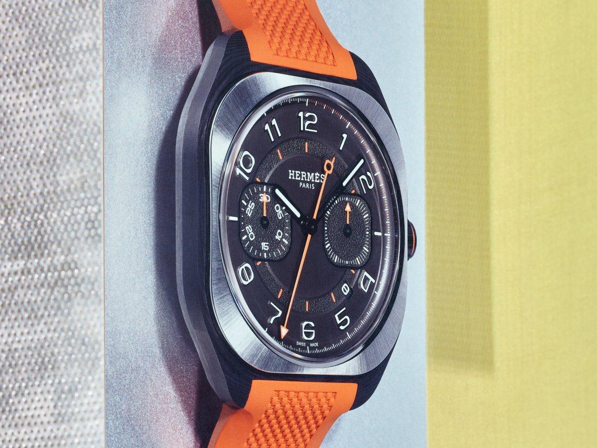 HERMÈS愛馬仕發表全新H08 Monopusher Chronograph，此採搭載專為HERMÈS開發的單按把計時模組，使H08腕錶系列在增加計時功能後，仍可維持外型的簡潔純淨。定價約NT$487,000。