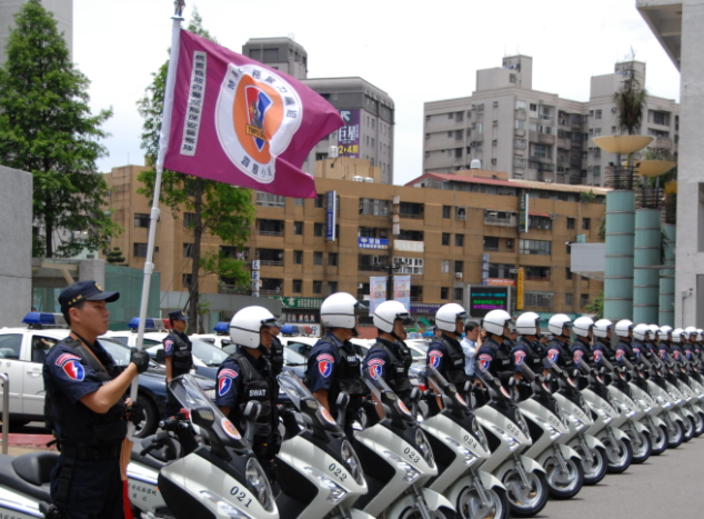 桃園市警察局保安大隊辦公室驚傳查獲毒品，有4名員警遭調查官帶回偵訊。（圖非當事人，翻攝桃園市警察局臉書）