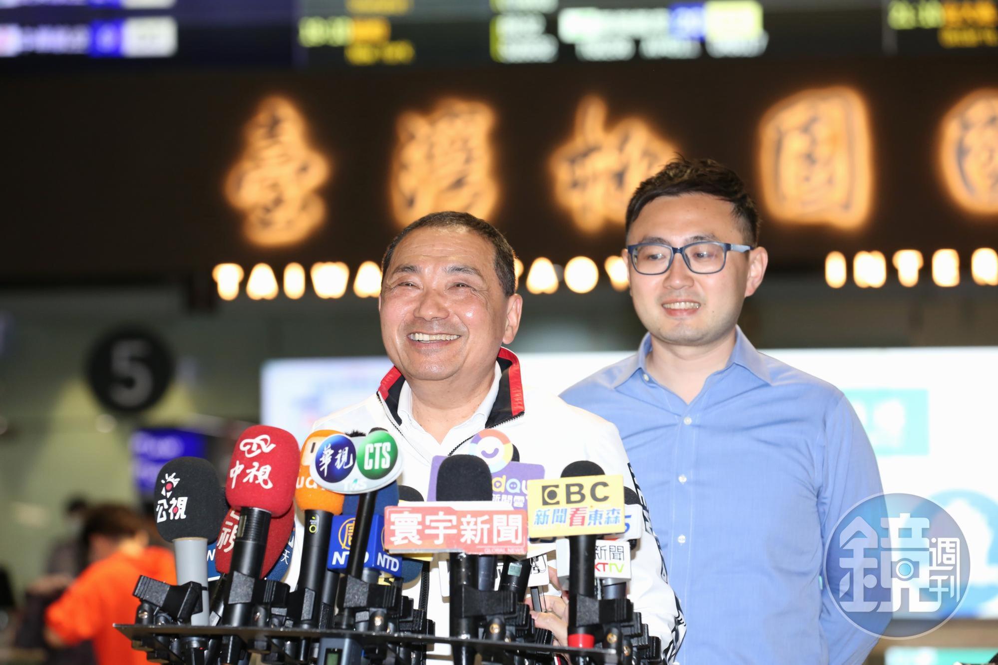 侯友宜今在機場發表談話,稱要「讓中華民國再次起飛」。