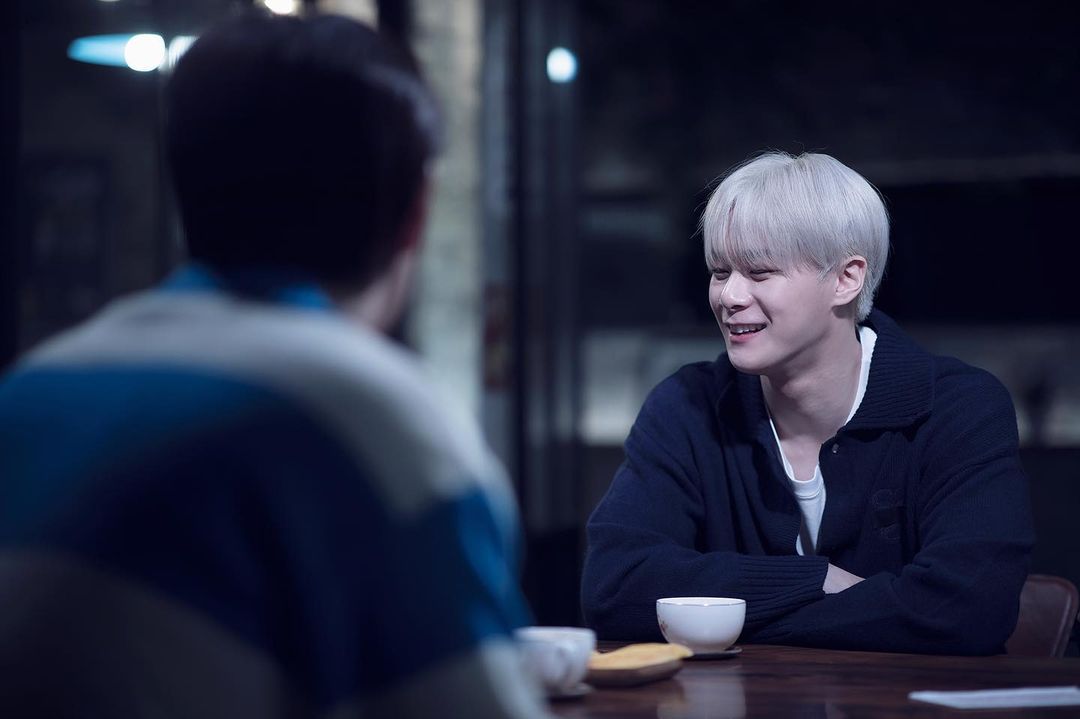 主持人張聖圭上傳年初文彬上節目照片，表示難以接受看起來開朗的文彬竟已不在人世。（翻攝張聖圭IG）