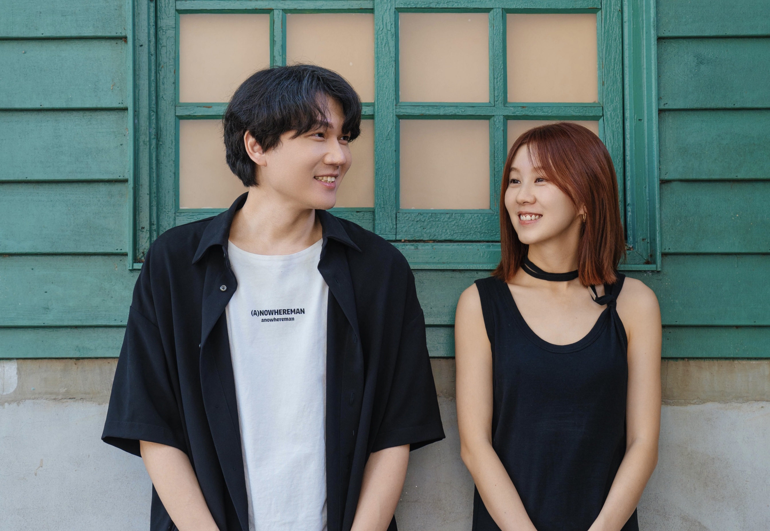 宇宙人小玉和白安聯手打造Podcast節目《一個路人經過》，立下每週更新一次且做滿一年的約定。（相信音樂提供）