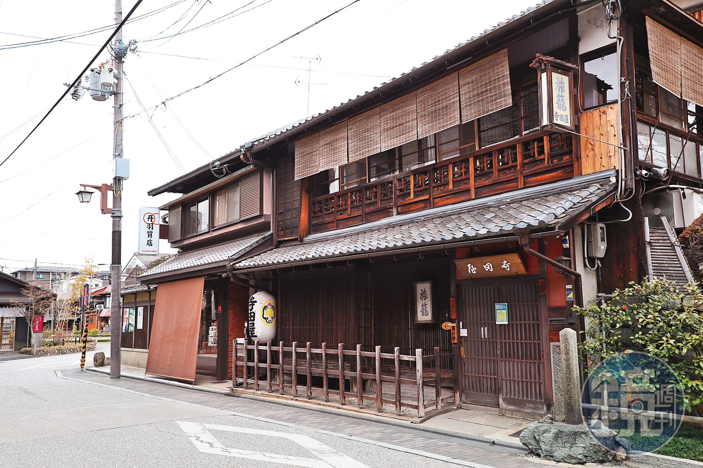 寺田屋曾是淀川旁的知名船宿，也是歷史上坂本龍馬被刺殺的地方，現在只要預約也可以入住。