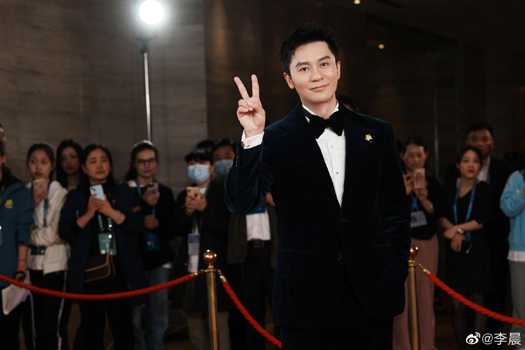 李晨在節目中脫口「女生是累贅」，遭到炎上。（翻攝自李晨微博）