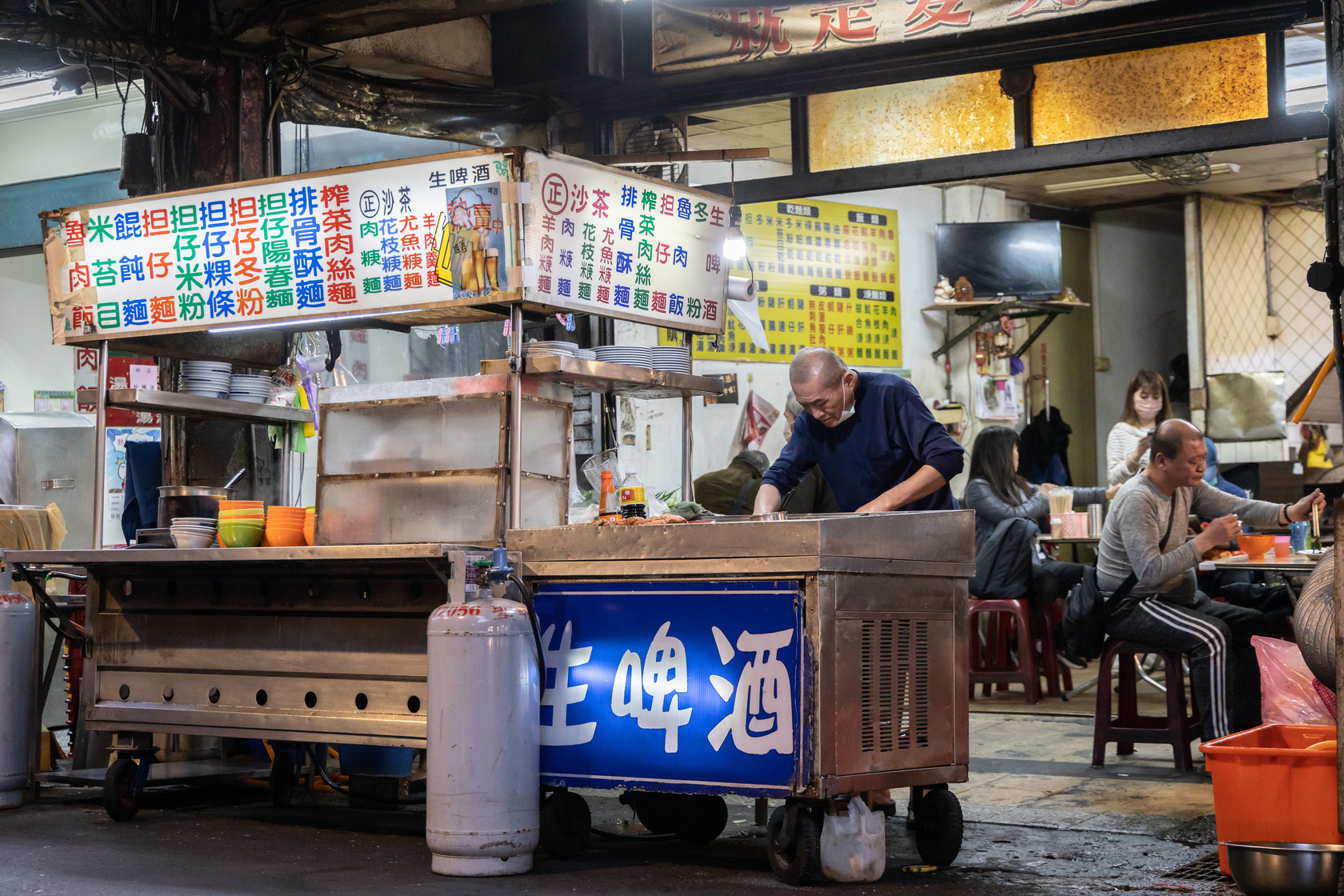 開業35年的排骨酥麵店，沒有店名，但是在地人都知道。 