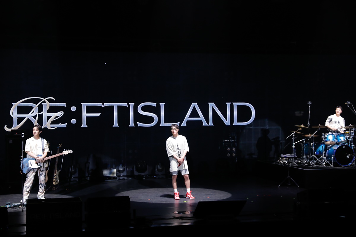 FTISLAND演唱會共演唱20首歌曲，讓歌迷大呼過癮。