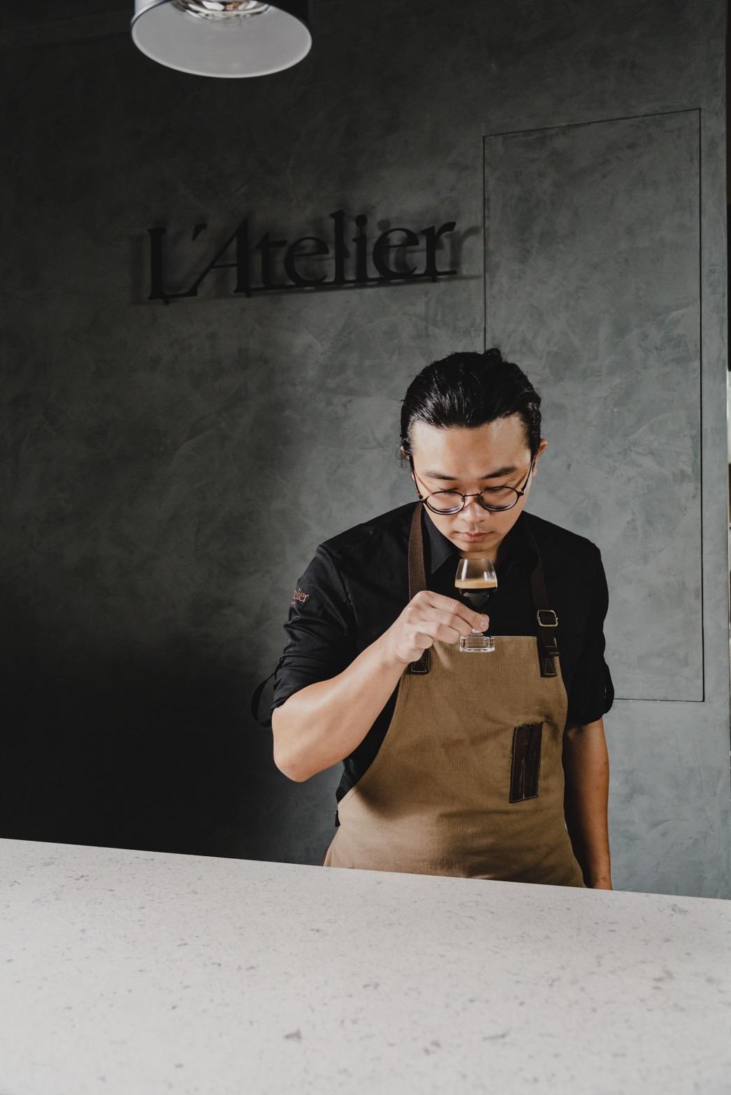「L’Atelier par Yao」主廚江曜宇曾任職於法國和英國的米其林一星,以及瑞典二星餐廳。(名廚MINGCHU提供)
