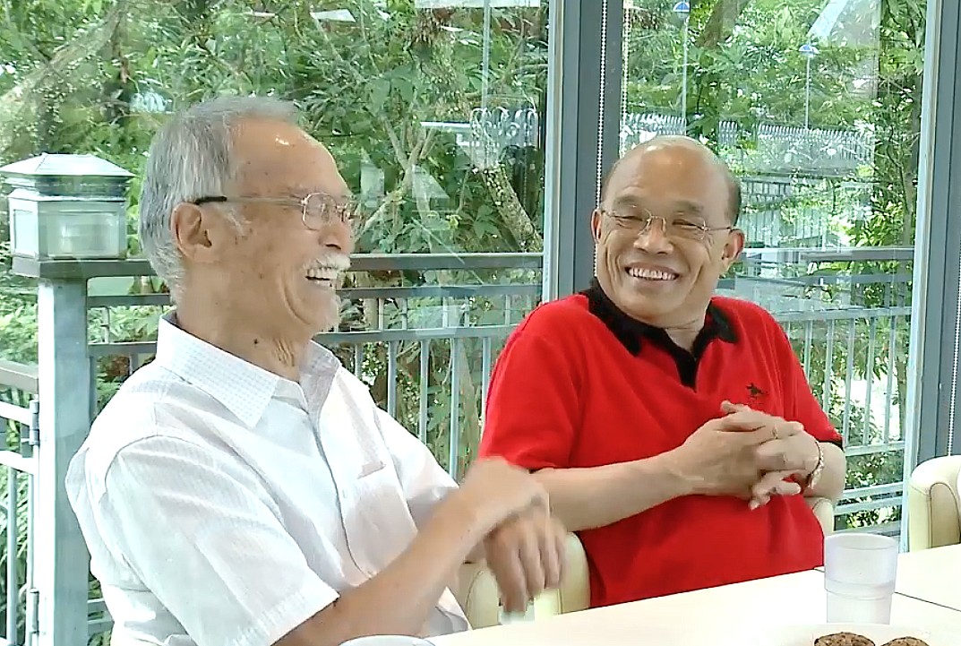 蘇貞昌在臉書感謝已故好友朱銘，願意將一輩子的功夫奉獻給台灣。（翻攝自蘇貞昌臉書）