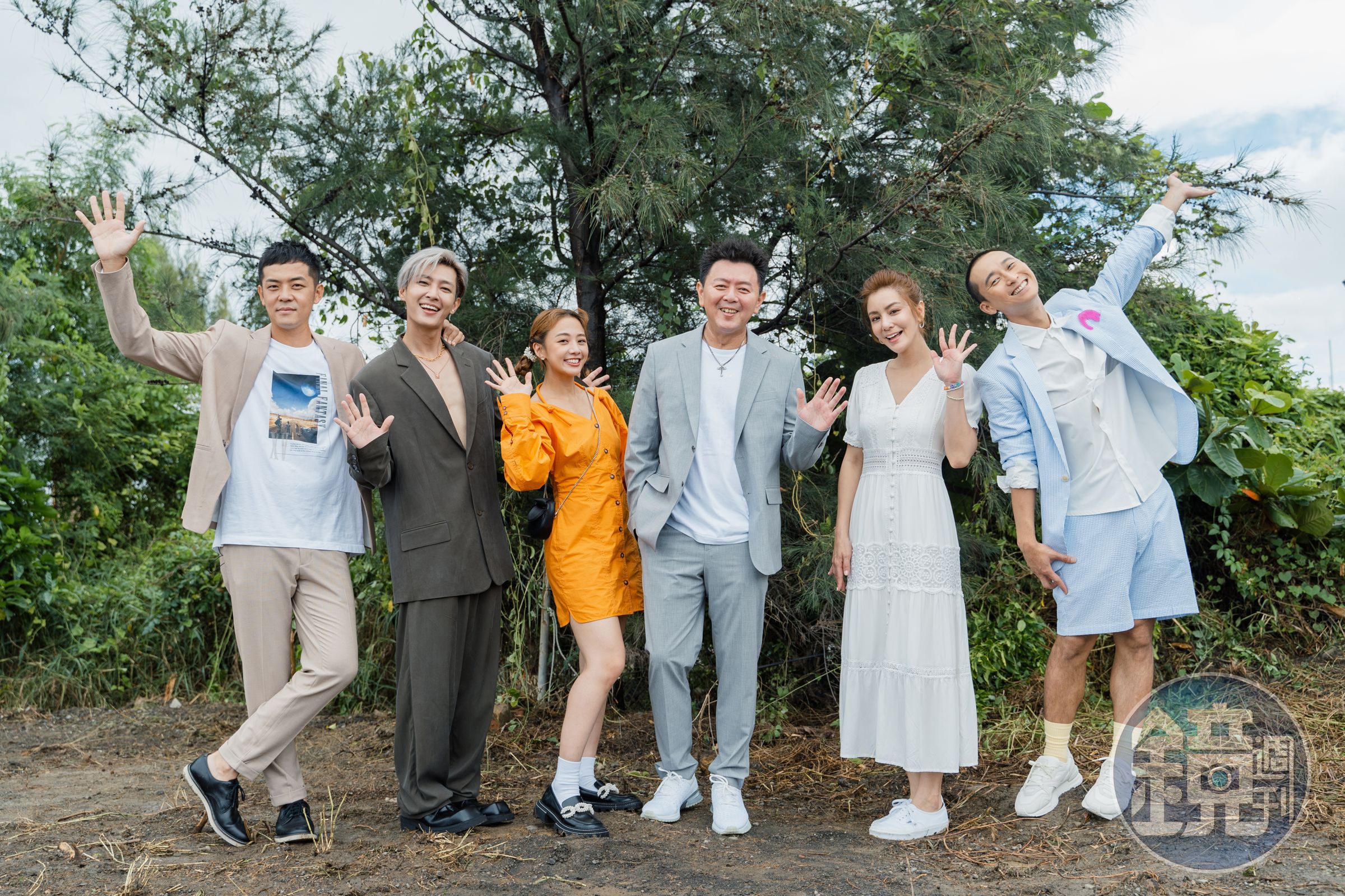 姚元浩（左起）、炎亞綸、鬼鬼、庹宗康、莎莎、浩子日前在台東錄製《嗨！營業中》第二季。（好看娛樂提供）