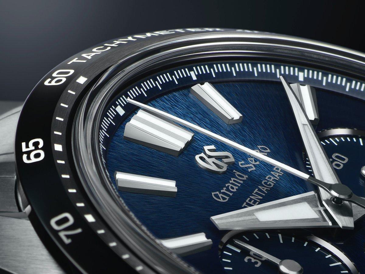 Grand Seiko Tentagraph計時碼錶,計時錶圈以「氧化鋯陶瓷」製成,面盤紋理則是模擬從天空俯視岩手山的山脊紋路的感覺。