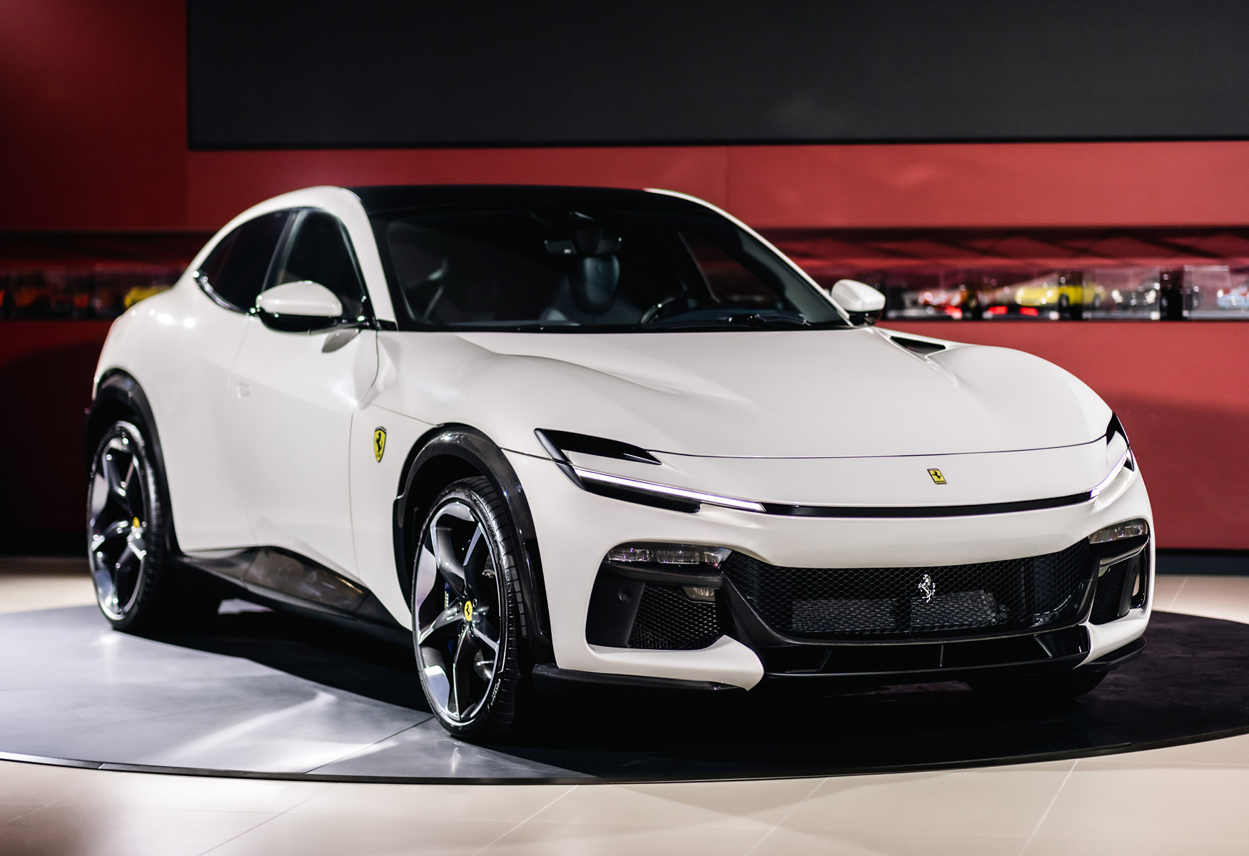 【新車登場】四座躍馬！Ferrari Purosangue 