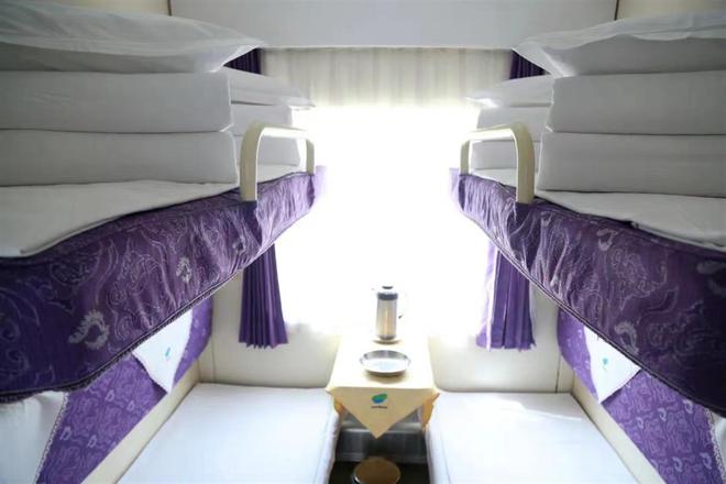 中國火車軟臥包廂。（示意圖，翻攝自微博）