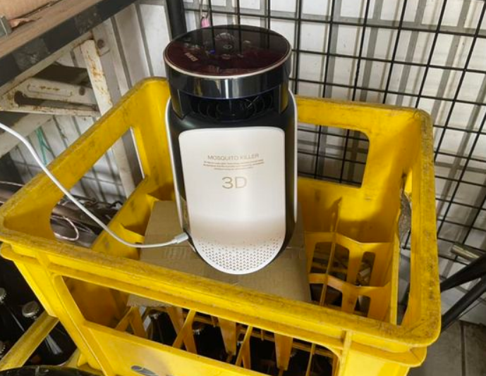 夏天蚊蟲叮咬問題擾人，許多人嘗試許多滅蚊妙招消除蚊子。（翻攝「Costco好市多商品經驗老實說」）