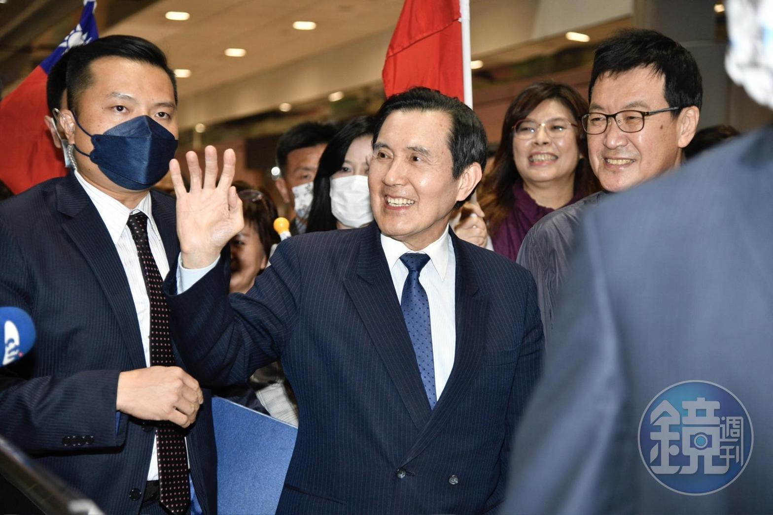 前總統馬英九近日出發前往希臘出席經濟論壇,但在官網的介紹中職稱頭銜卻引發議論。(本刊資料照)