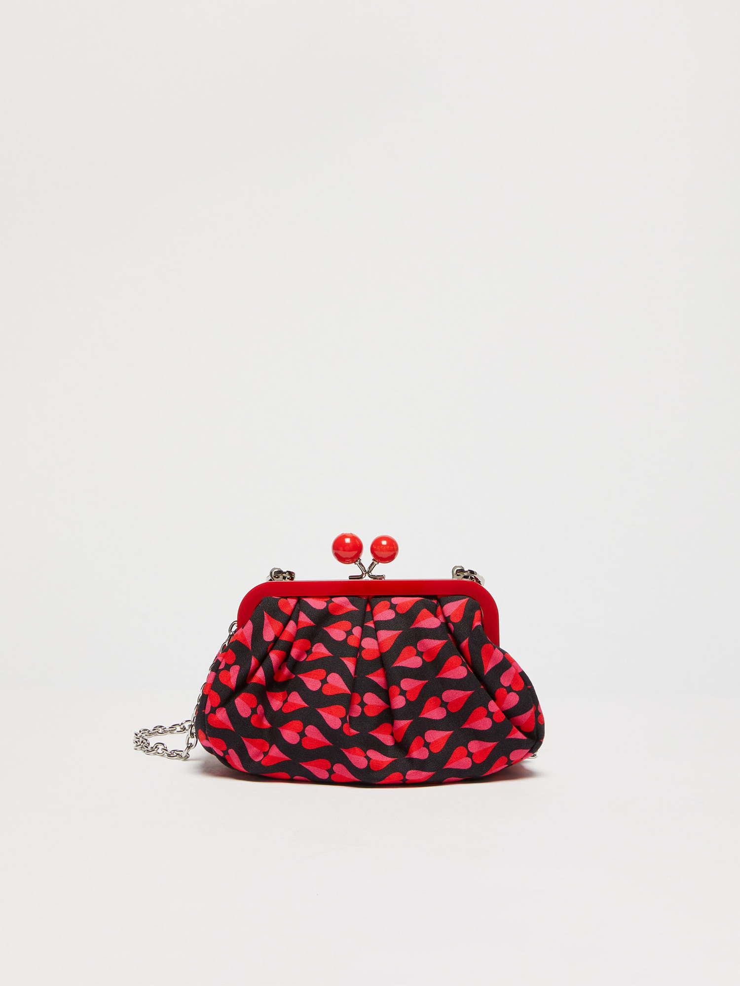 From Lily With Love聯名系列點心包。NT$14,100（華敦提供）