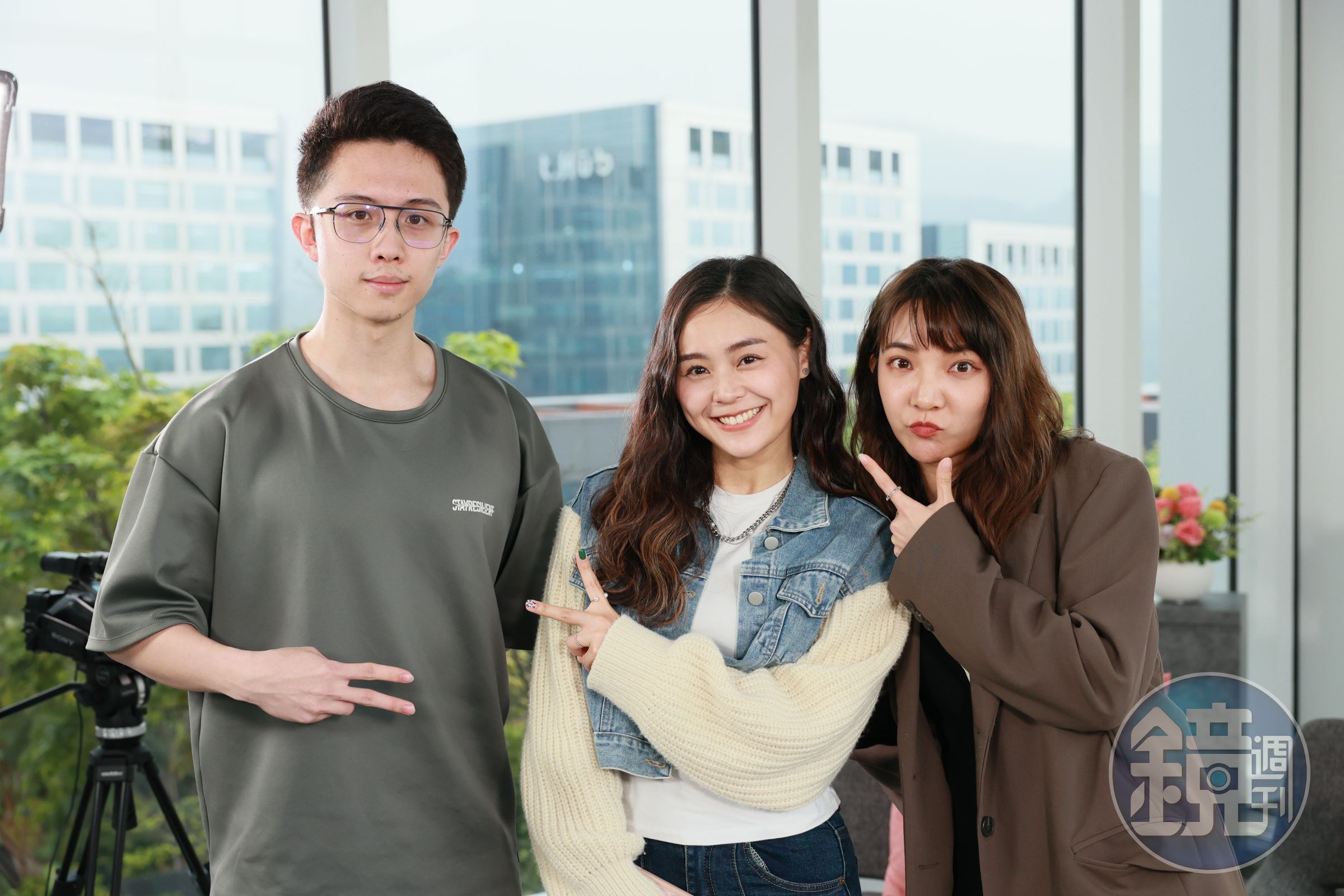 《yes！潮有型！》邀的星二代孫安佐、高雋雅和方琦，大聊自己和星媽星爸之間私下的互動趣事。（東風衛視）