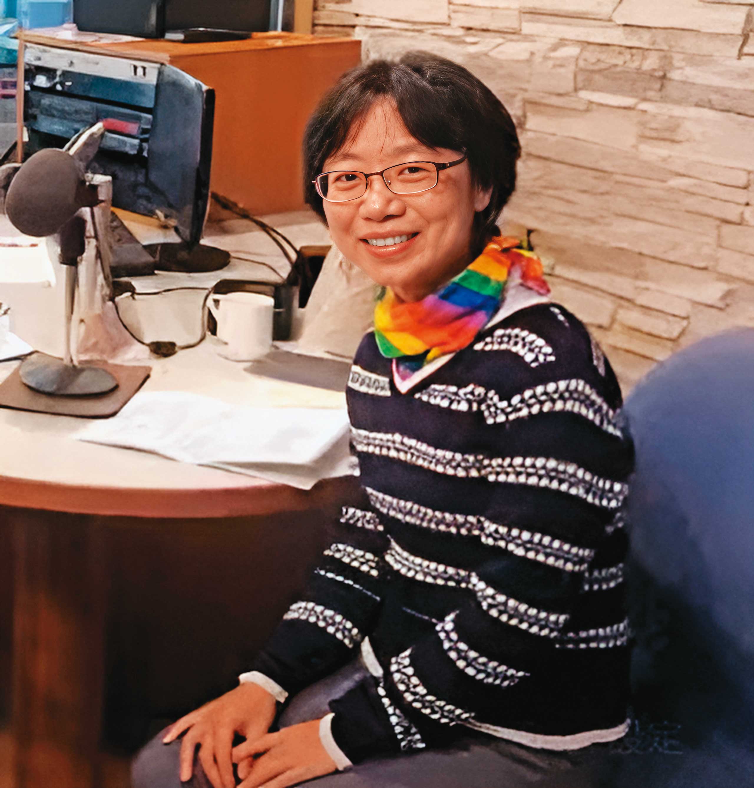 台中市政府主任消保官康馨壬（圖）指出，本案的爭議在於「7天猶豫期」。（翻攝台中廣播FM100.7 YouTube）