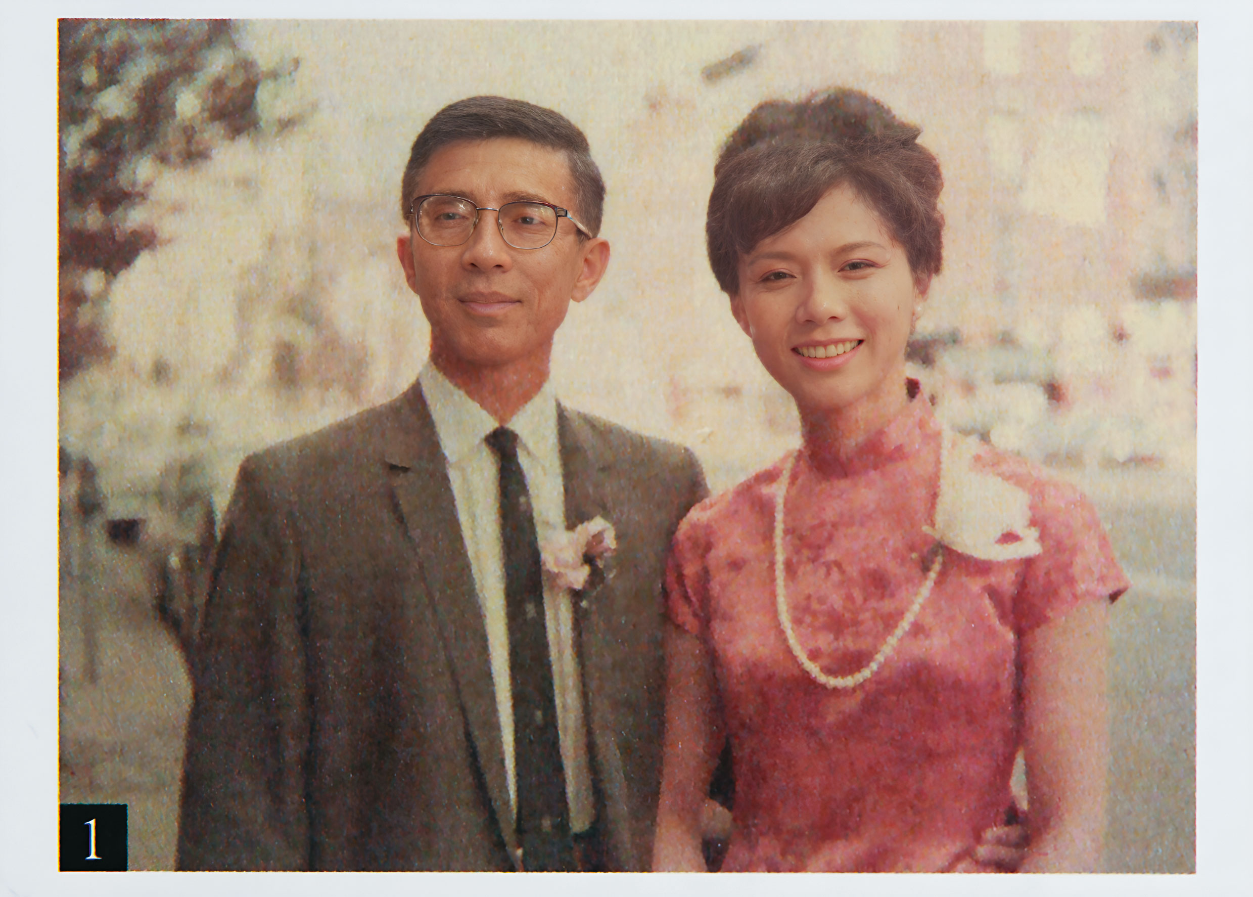 1965年，李明亮（左）和太太廖雅慧（右）於紐約結婚。（李明亮提供）