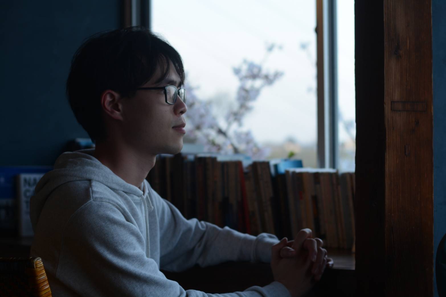 姚杰善目前旅居日本，參與過《進擊的巨人》《咒術迴戰》等多部熱門動畫，並長期負責《我的英雄學院》原畫繪製。（姚杰善提供）