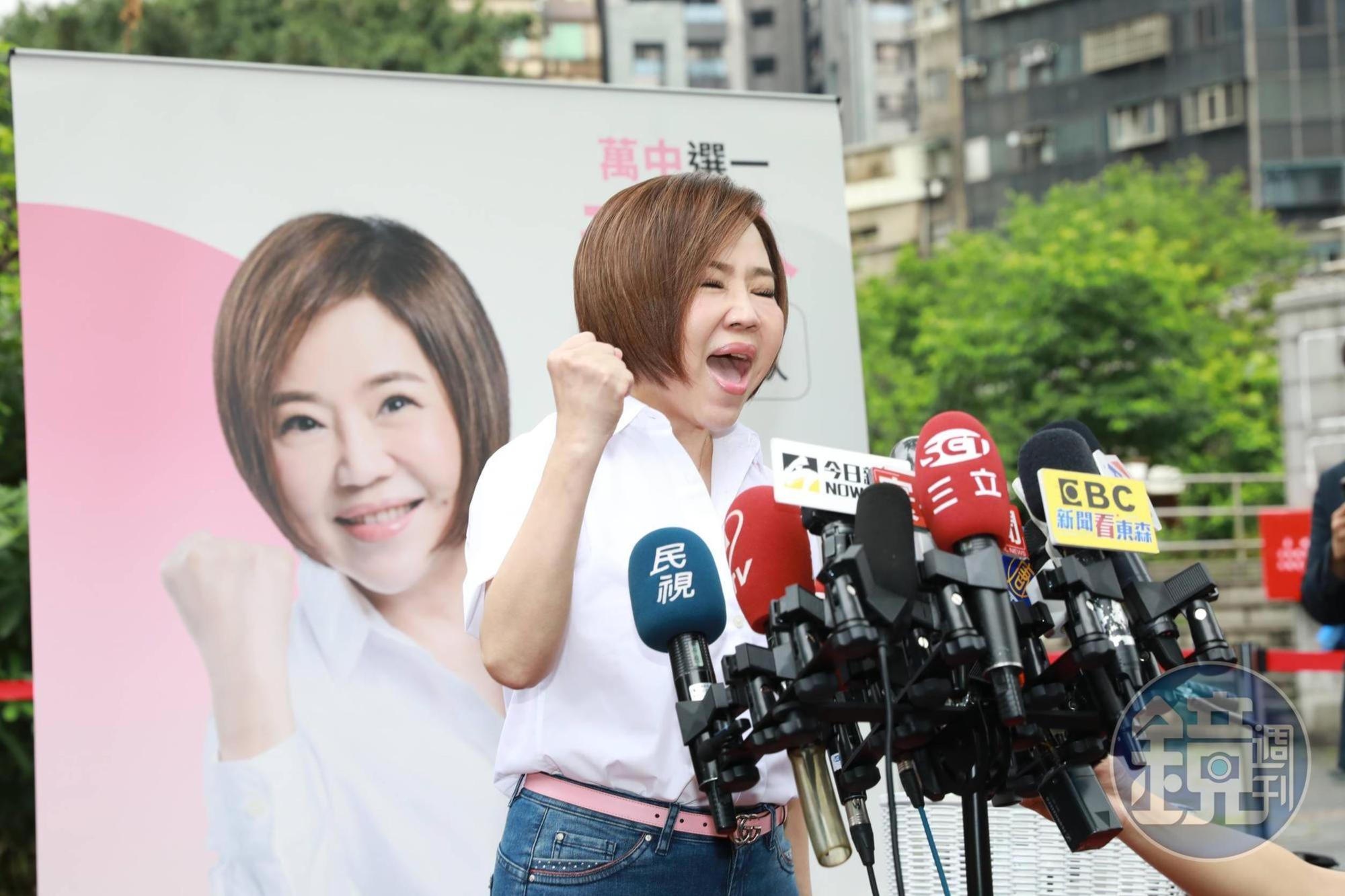 于美人參選中正萬華區立委,近日發文稱「委屈的和平就是和平」引發議論。(本刊資料照)
