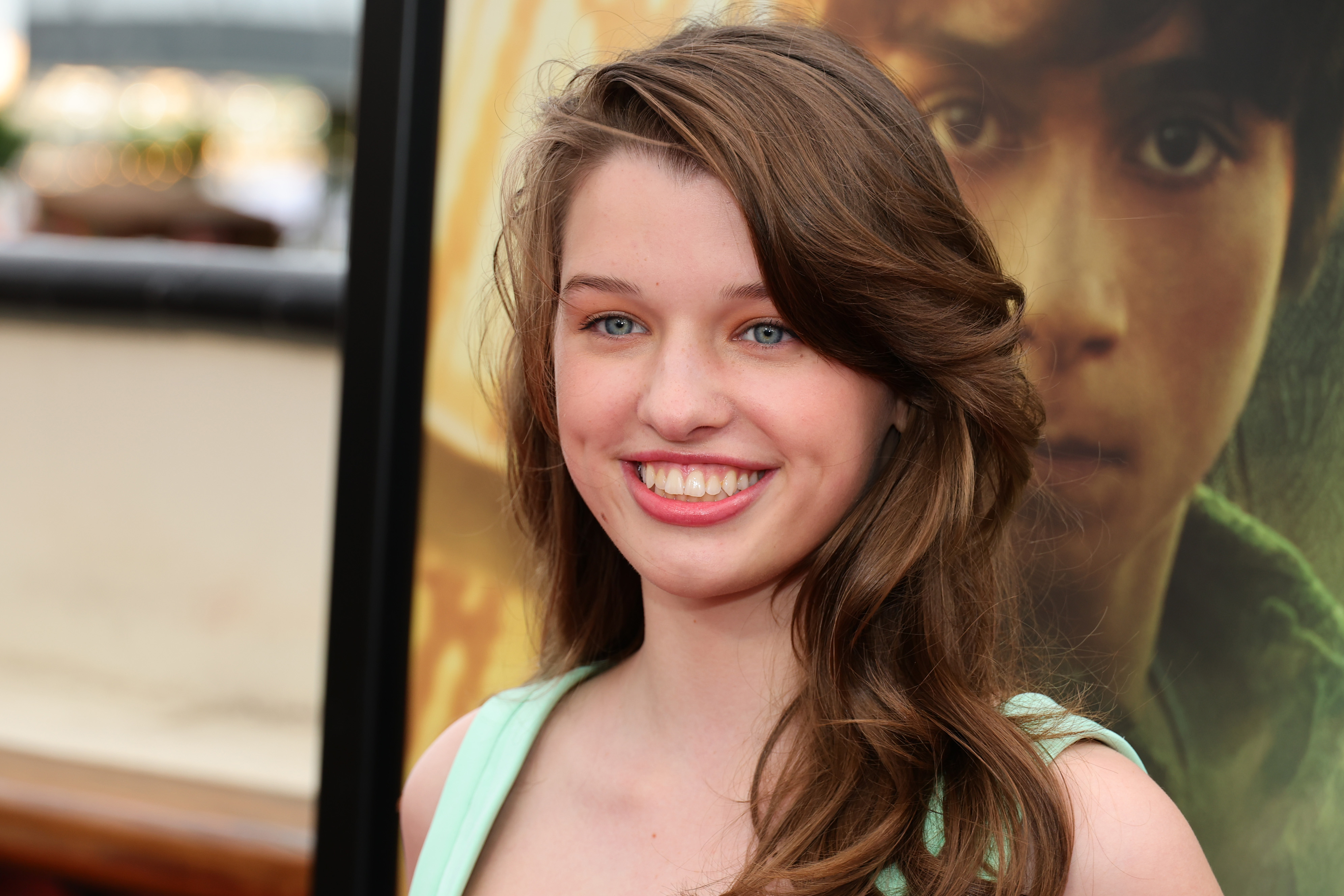 身為蜜拉喬娃維琪的女兒，艾薇安德森承認既想探索世界，卻又不想急著長大的矛盾。（Disney+提供）