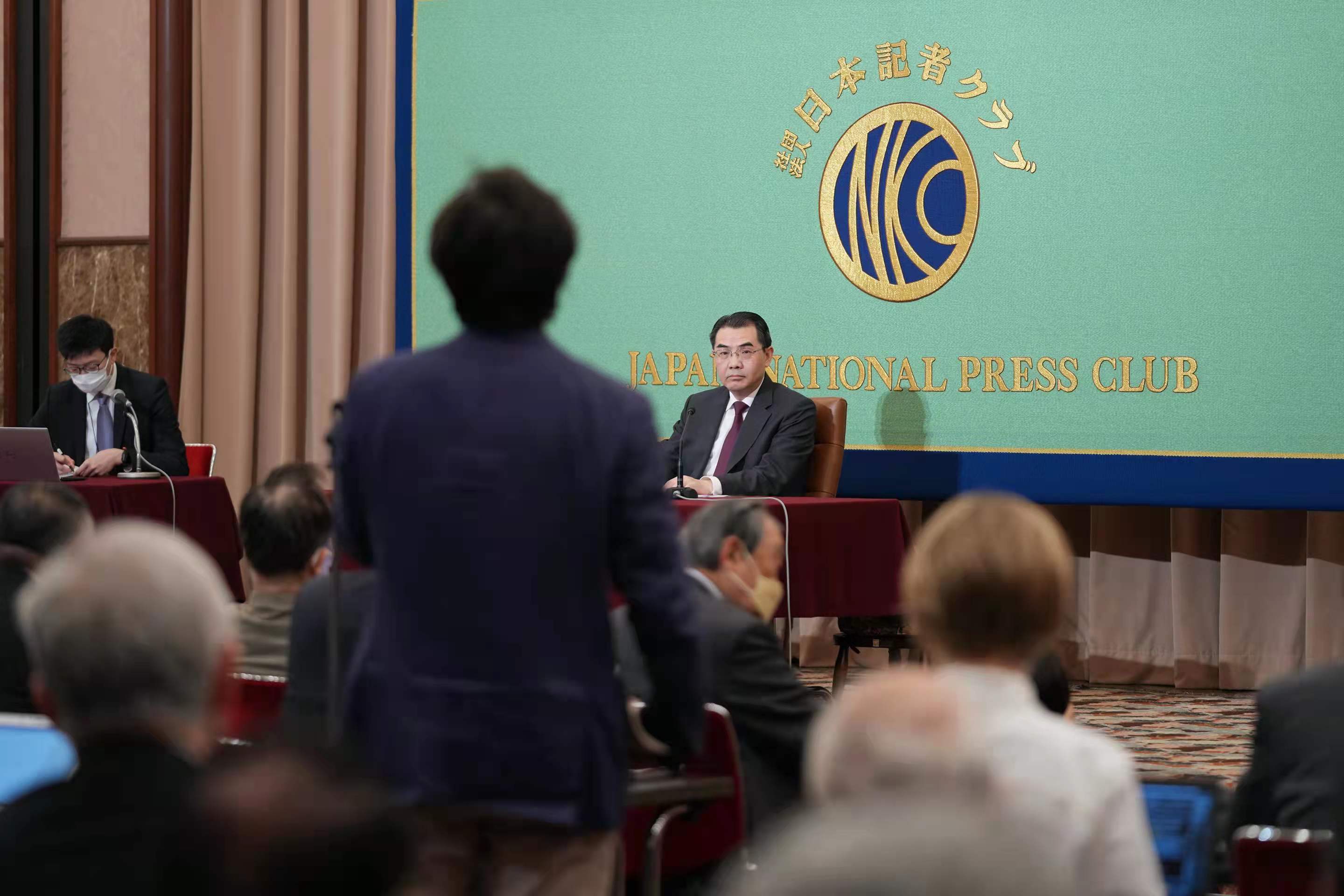 駐日大使吳江浩日前口出狂言，指如果日本被綁上分裂中國的戰車，「日本人民將被帶入火坑。」（翻攝自中國駐日本大使館網站）