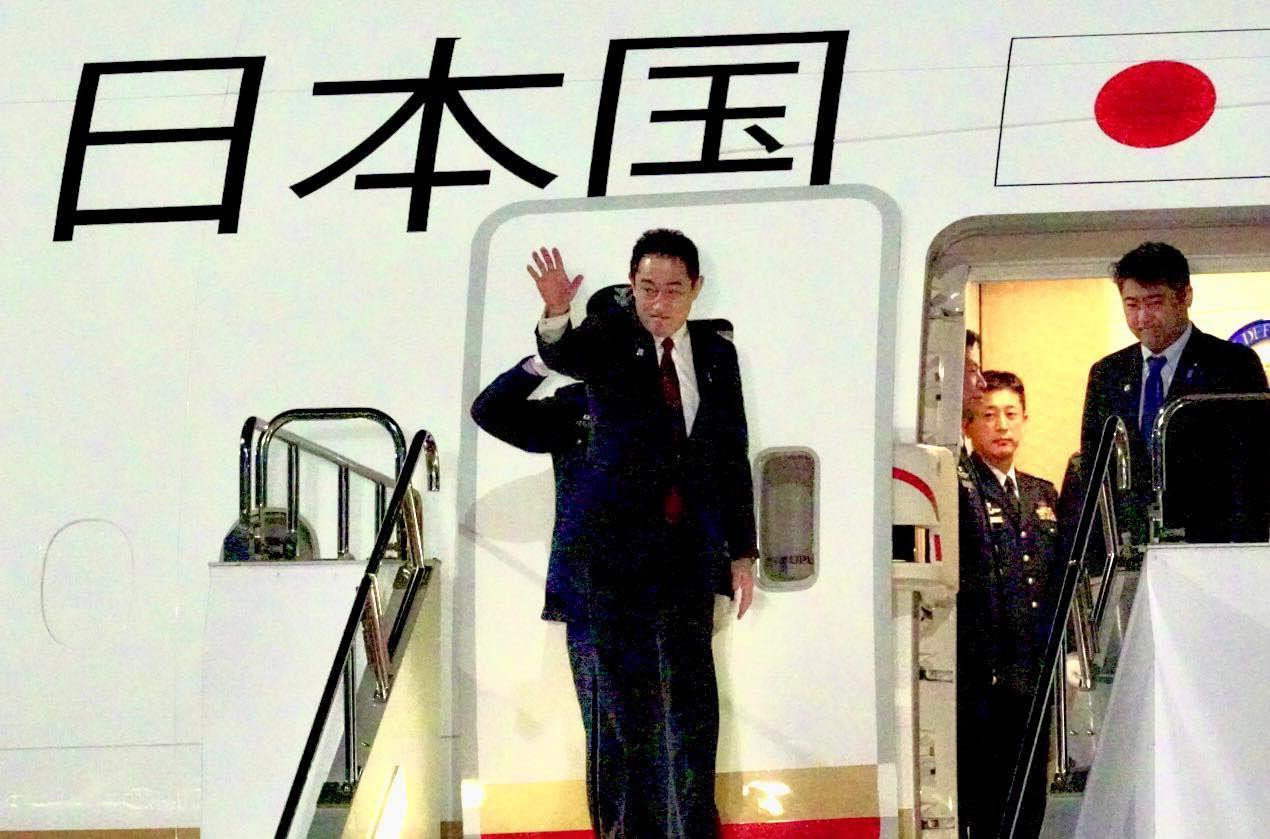 岸田文雄（圖）將於週日訪問南韓，接著於G7峰會期間與拜登、尹錫悅舉行三方會談。（翻攝自推特@kishida230）