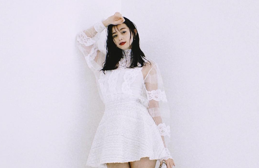 女星中條彩未宣布將嫁給大10歲圈外男友。（翻攝中條彩未IG)