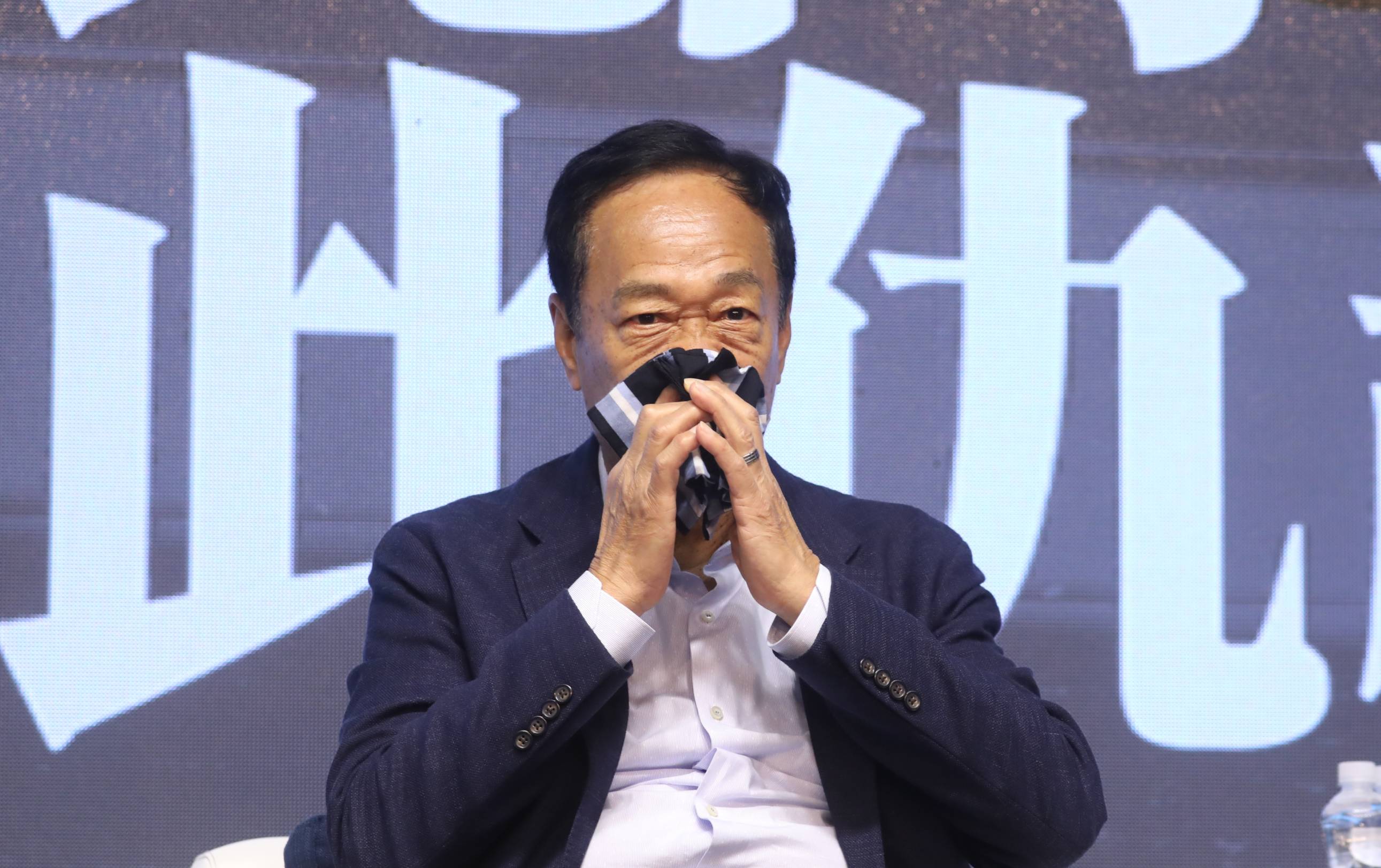 郭台銘（圖）拋重啟核四並稱「若要投給民進黨，那就生肺癌好了」，儘管道歉但仍引起不少批評。（本刊資料照）