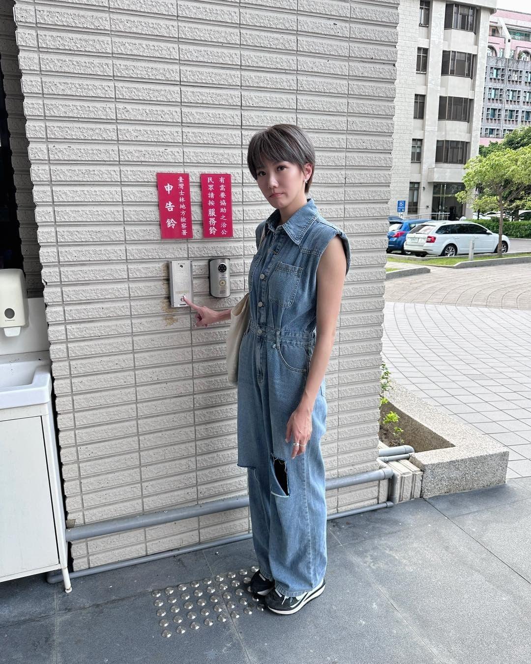 大牙今赴士林地檢署,對網友提告。(翻攝大牙IG)