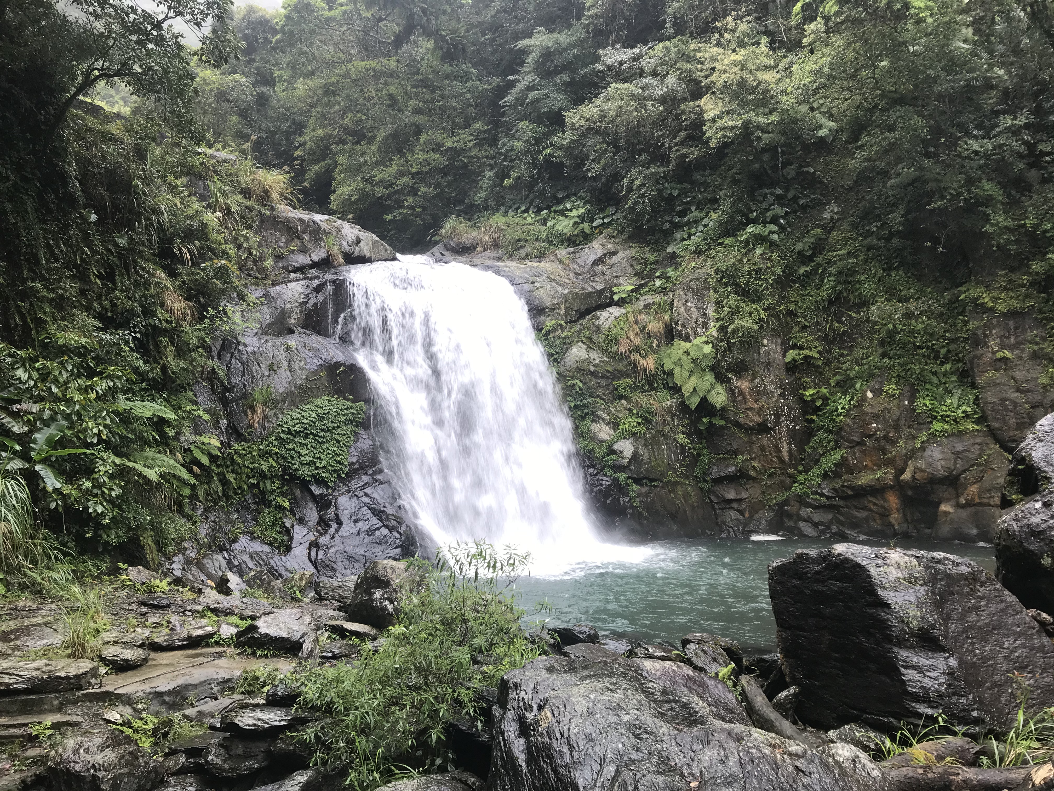 內洞國家森林遊樂區瀑布。(林務局提供)