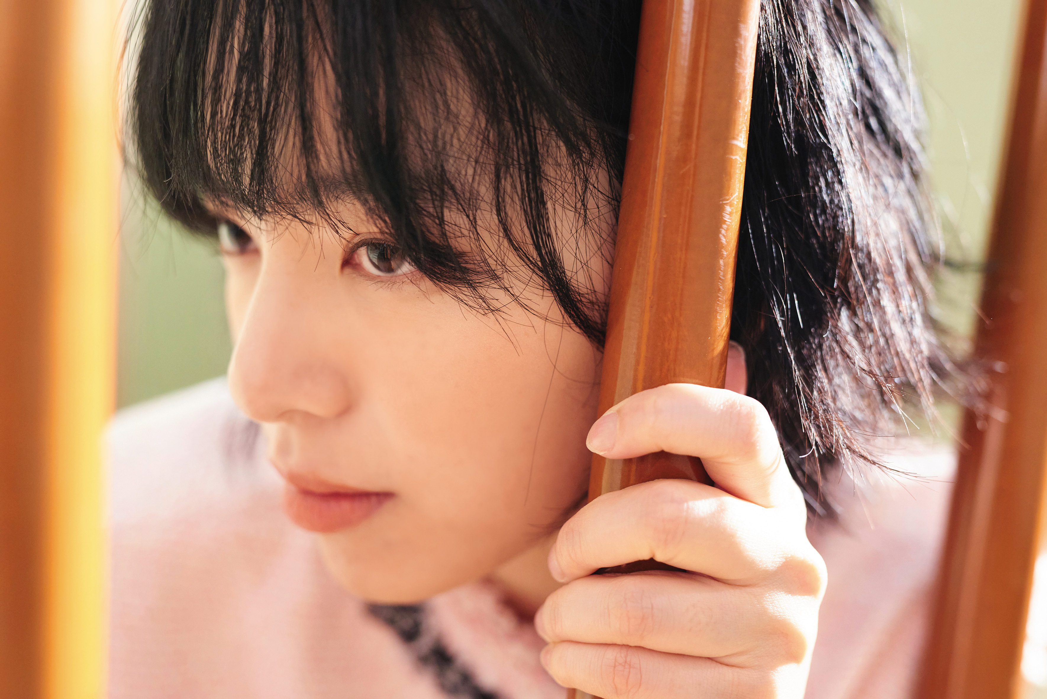 雖然演戲經驗不多，但陸夏也拍過不少大廣告及時尚雜誌封面，鏡頭感十足。