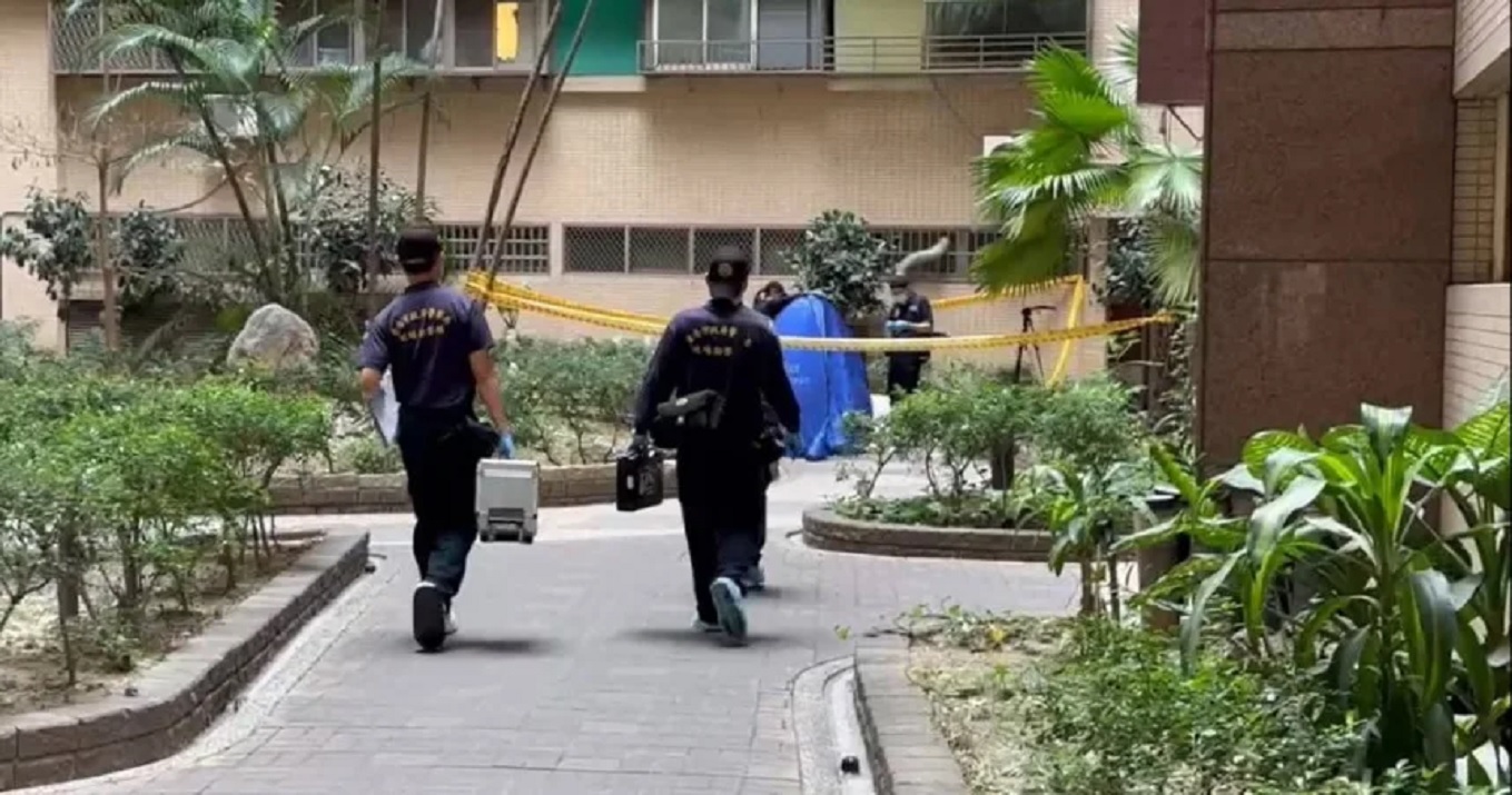 台南發生30歲的超商店員因積欠高利貸債務，在超商打工被指手腳不乾淨，遭店長烙人凌虐後墜樓身亡。（翻攝畫面）