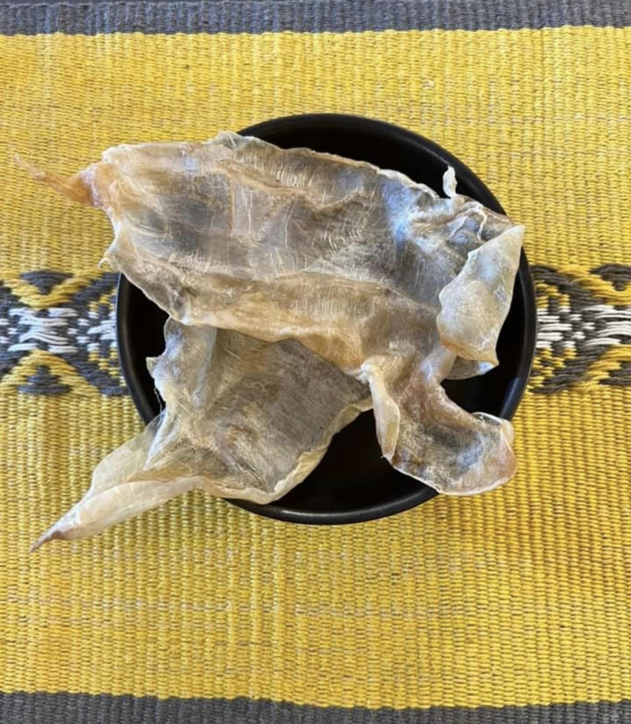 今天要發的乾鰵魚肚。