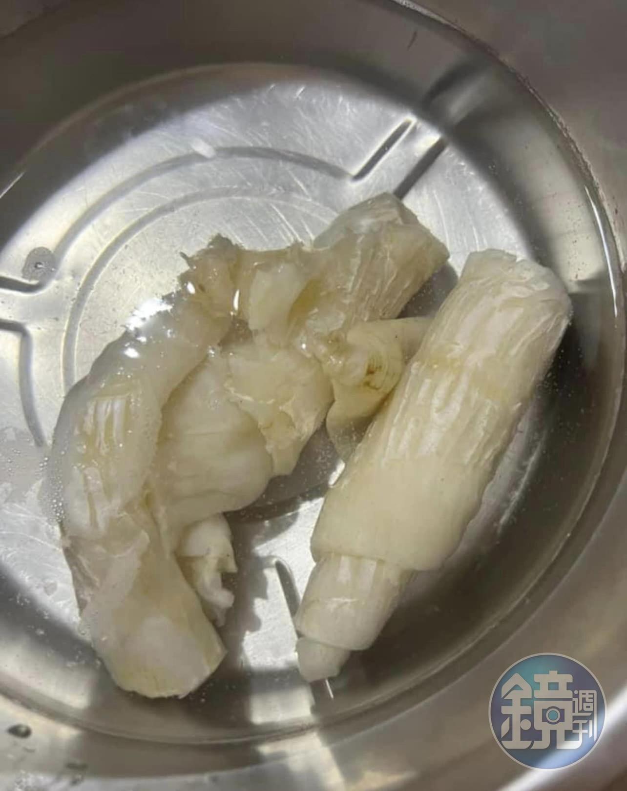 放在水中靜置至要煮菜時。