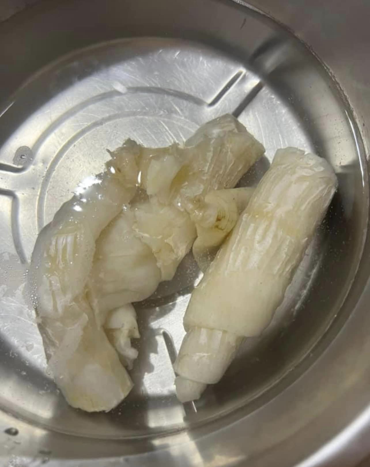 放在水中靜置至要煮菜時。