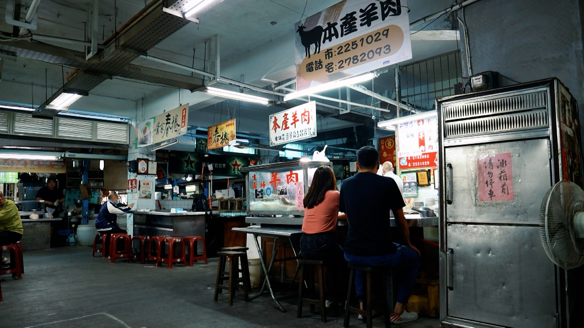 開業超過70年的「本產羊肉」，是用台灣溫體羊烹煮料理。