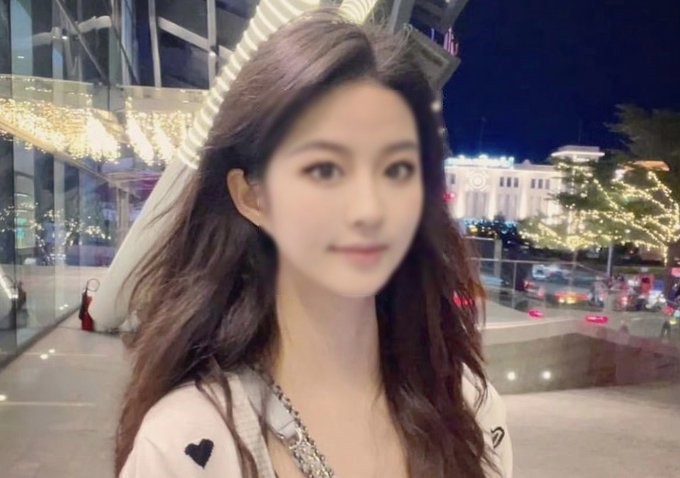 峇里島2中國客浴血慘亡，全裸躺浴缸死者竟是正妹！網嘆「跟錯男友紅顏薄命」。（翻自微博）