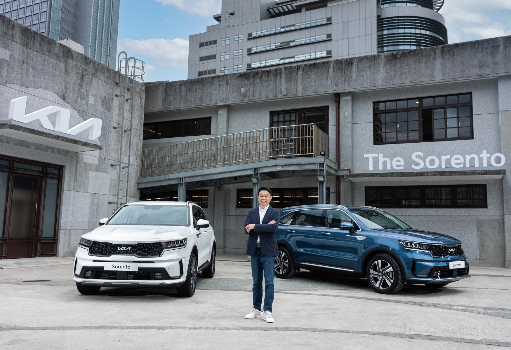 台灣森那美起亞總裁李昌益宣布Kia新能源旗艦LSUV The Sorento Turbo-Hybrid以170.9萬元正式上市。