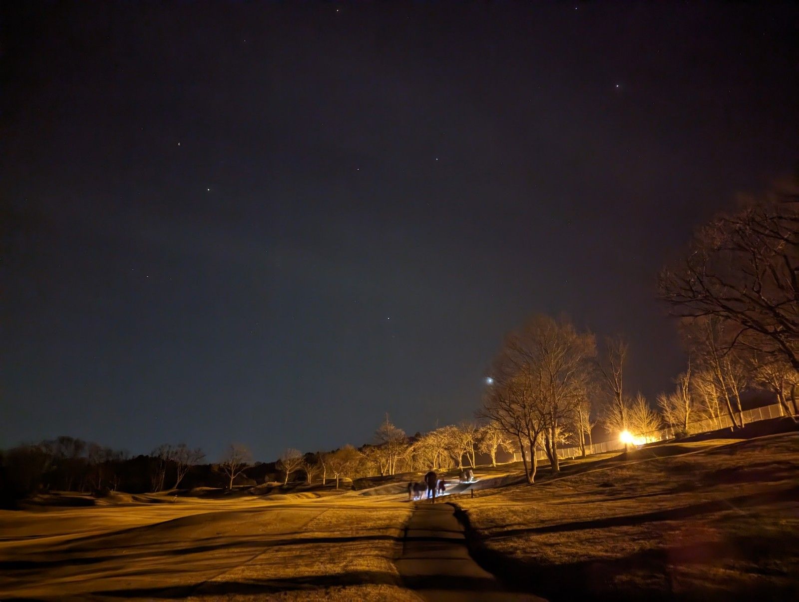 星野磐梯山溫泉酒店對面的高爾夫球場，可寧靜觀星。