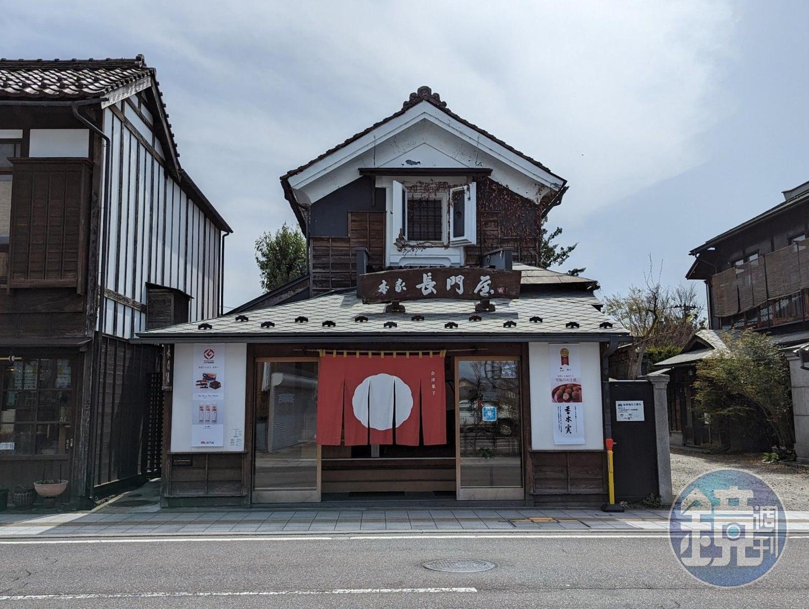 由倉庫改造的店家有著濃濃的復古氛圍。