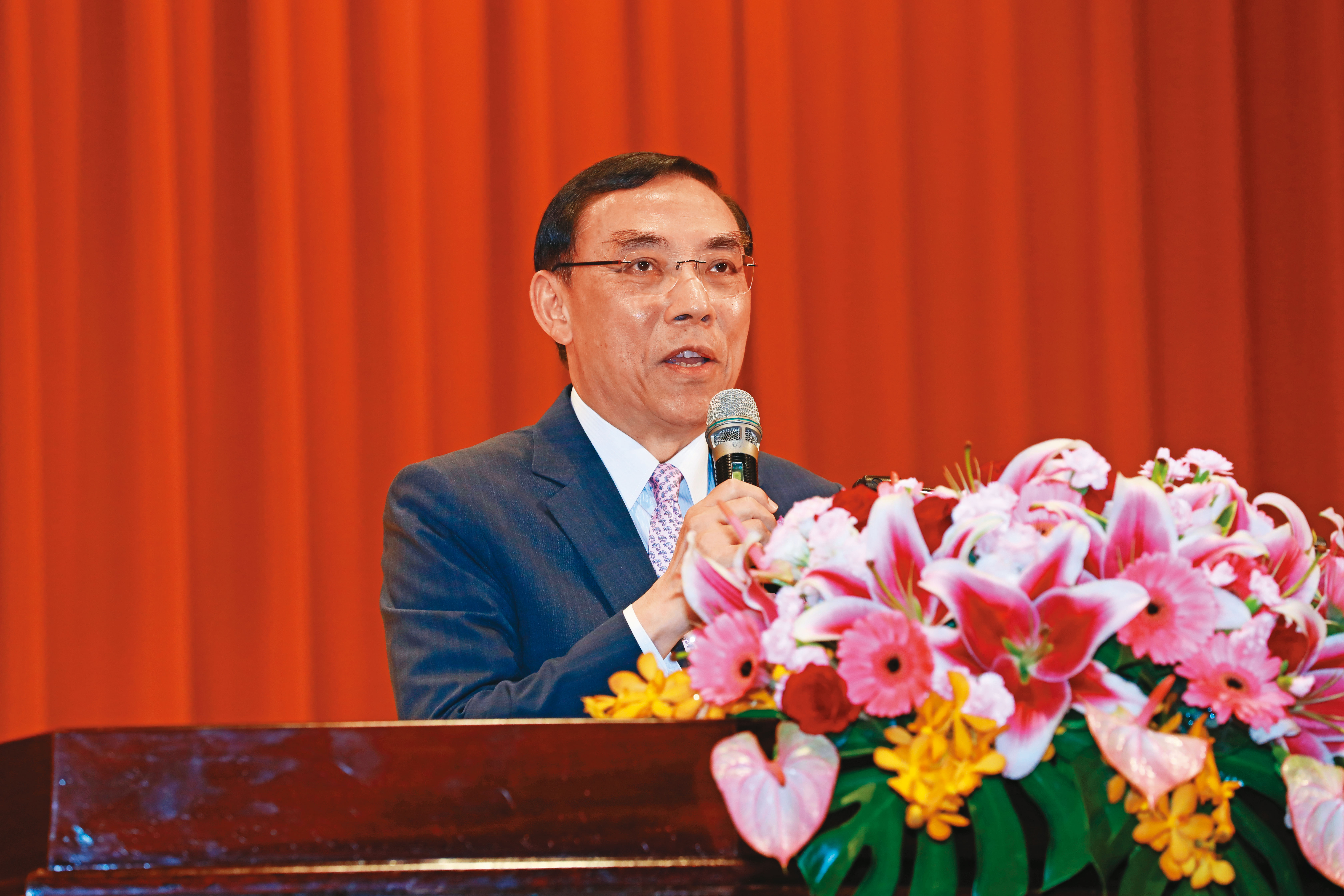 法務部長蔡清祥強調違反營業祕密罪和國安案件層級一樣重要。