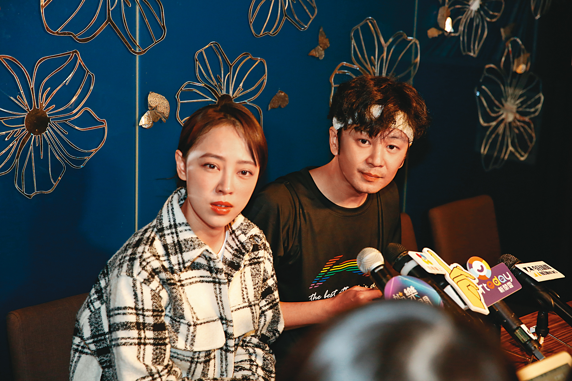 張書偉（右）與勇兔（左）原本以結婚為前提而交往，結果突然分手，同門的兩人事後以前度之姿同台，當時氣氛算是和平。