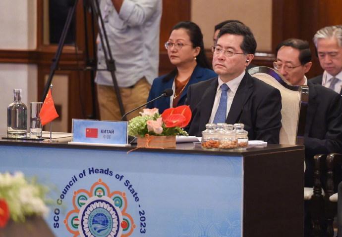 秦剛稱台海緊張局勢是因台灣民進黨倚美謀獨、不認同一個中國原則。(翻攝自微博@中國外交部)