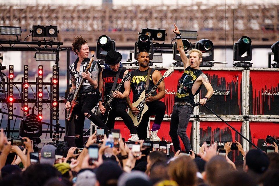 「魔數41」Sum41在台灣8日突然宣布解散,不少粉絲為此崩潰。(翻攝IG)