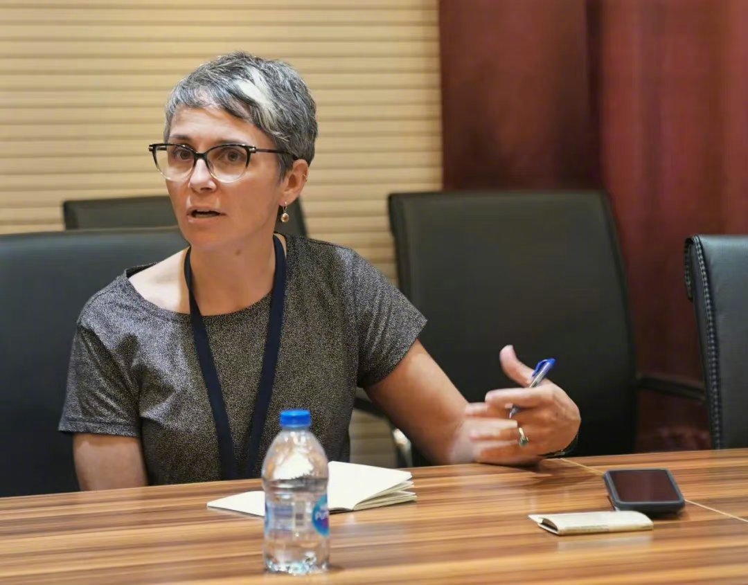 中國外交部也發出聲明，將加拿大駐上海總領館領事甄逸慧列為「不受歡迎的人」，已要求其5月13日前離開中國。（翻攝自微博＠加拿大大使館）