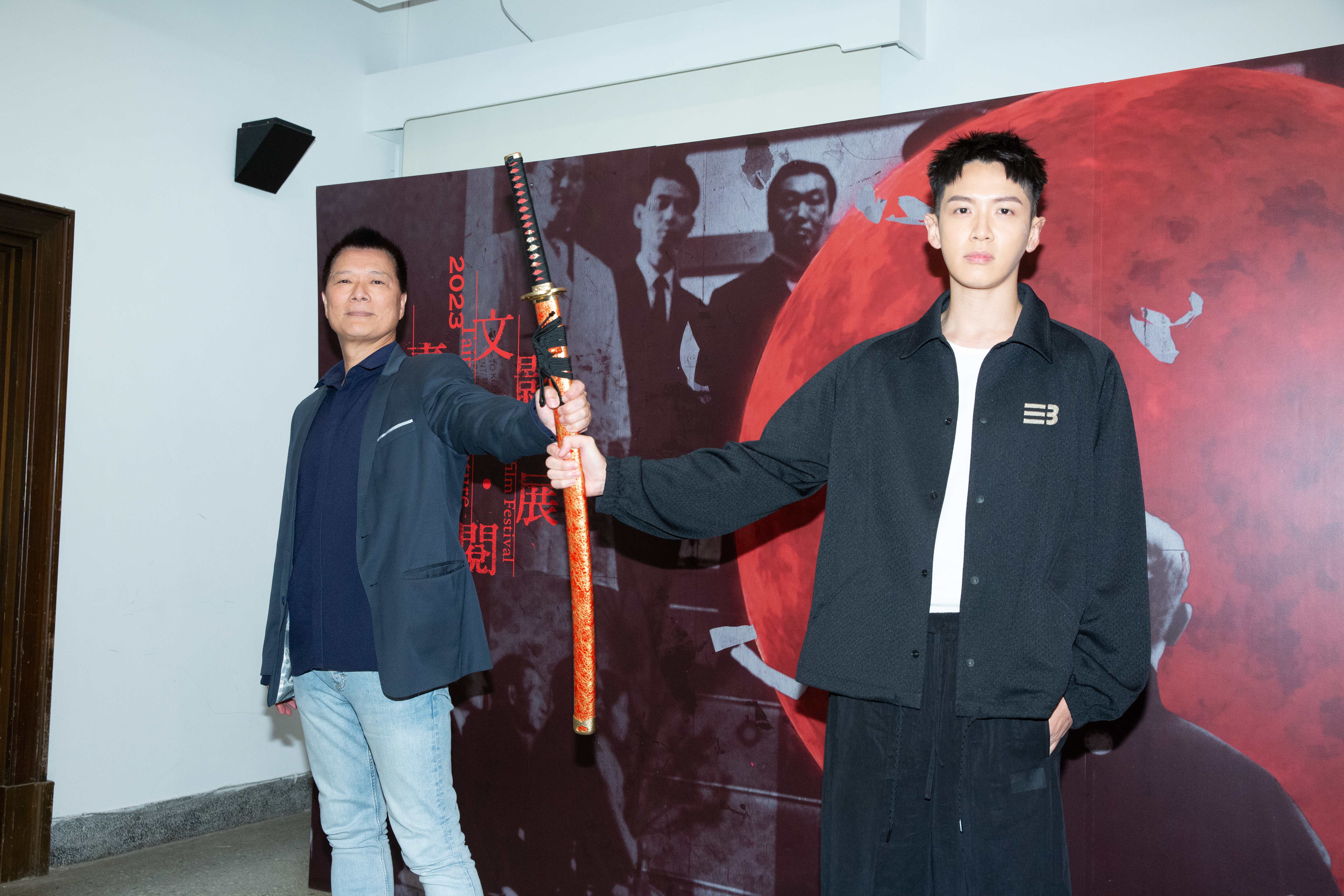 獲邀擔任台北市文化局主辦的臺北文學。閱影展嘉賓，局長蔡詩萍以武士刀相贈柯震東，祝他未來能披荊斬棘。