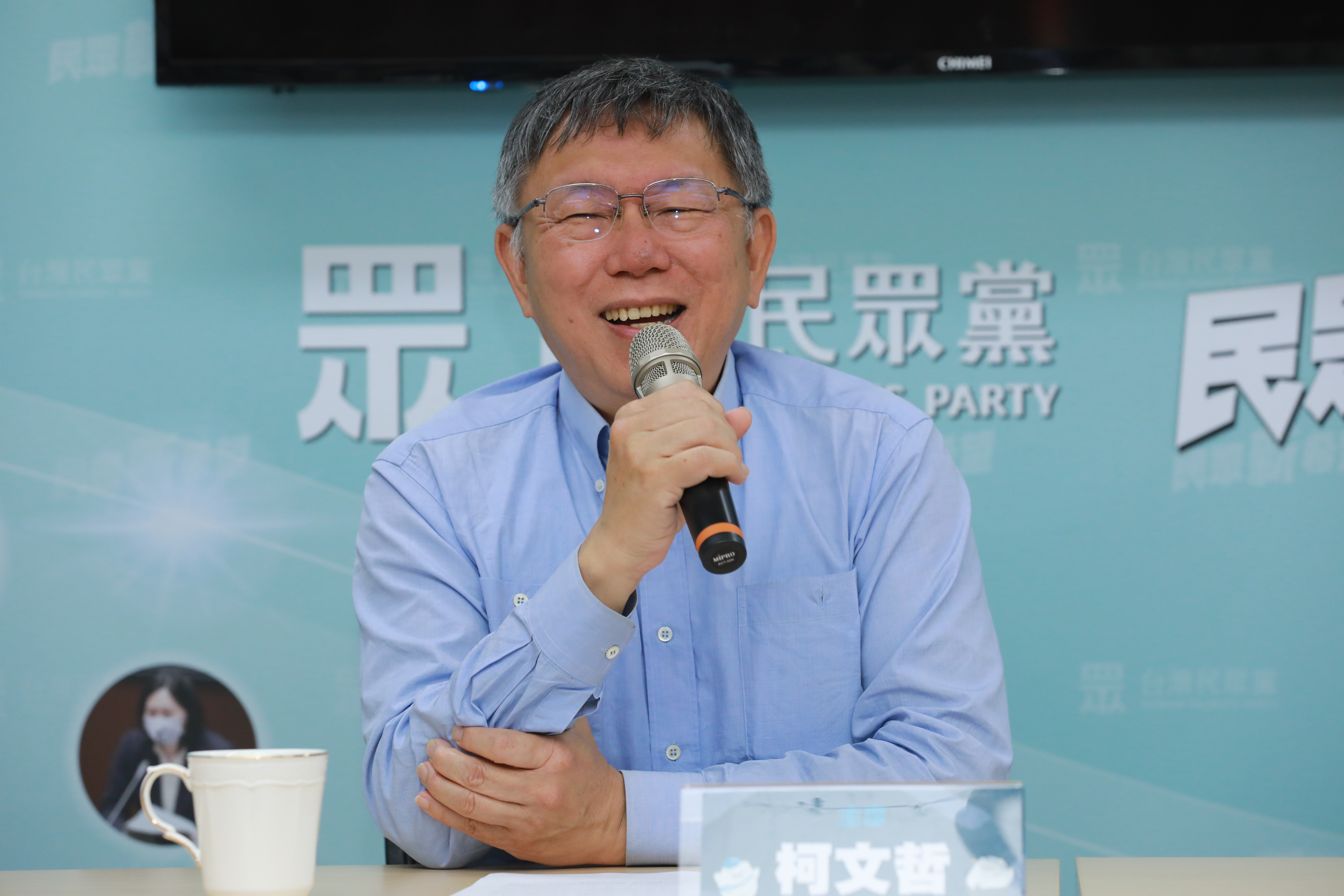 柯文哲認為，政府擋疫苗一事，民眾自有判斷。